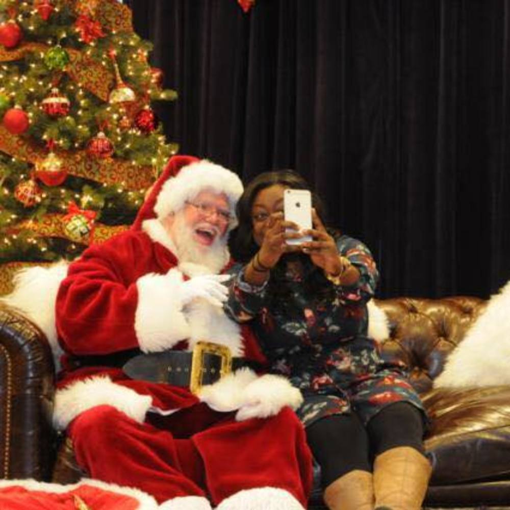 Meet your Posher, Roxanna